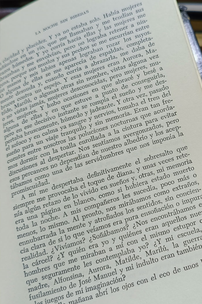 La noche sin riberas Libro de Ángel María de Lera